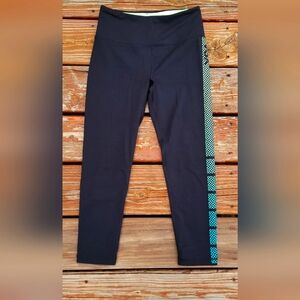 Victoria's Secret vsx knockout legging size xs black green